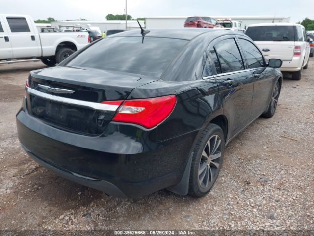 Photo 3 VIN: 1C3BC8FG2BN601391 - CHRYSLER 200 