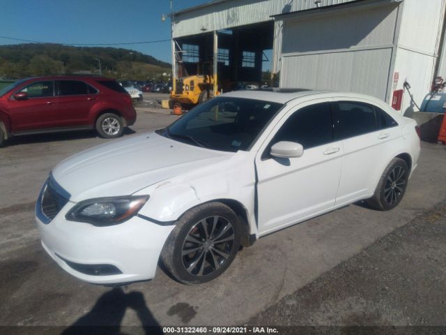 Photo 1 VIN: 1C3BC8FG3BN567106 - CHRYSLER 200 