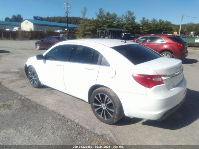 Photo 2 VIN: 1C3BC8FG3BN567106 - CHRYSLER 200 