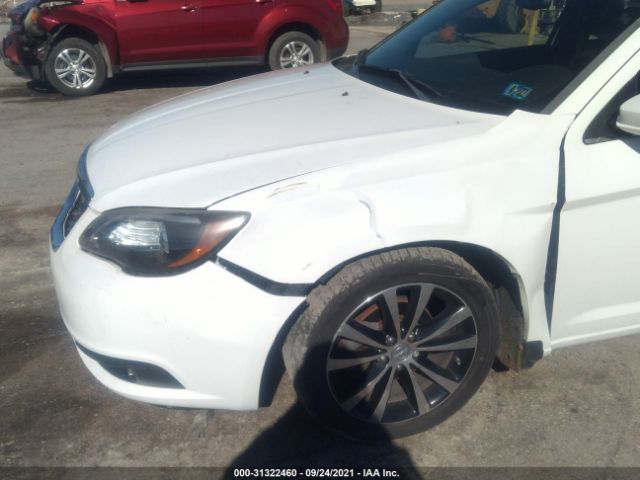 Photo 5 VIN: 1C3BC8FG3BN567106 - CHRYSLER 200 