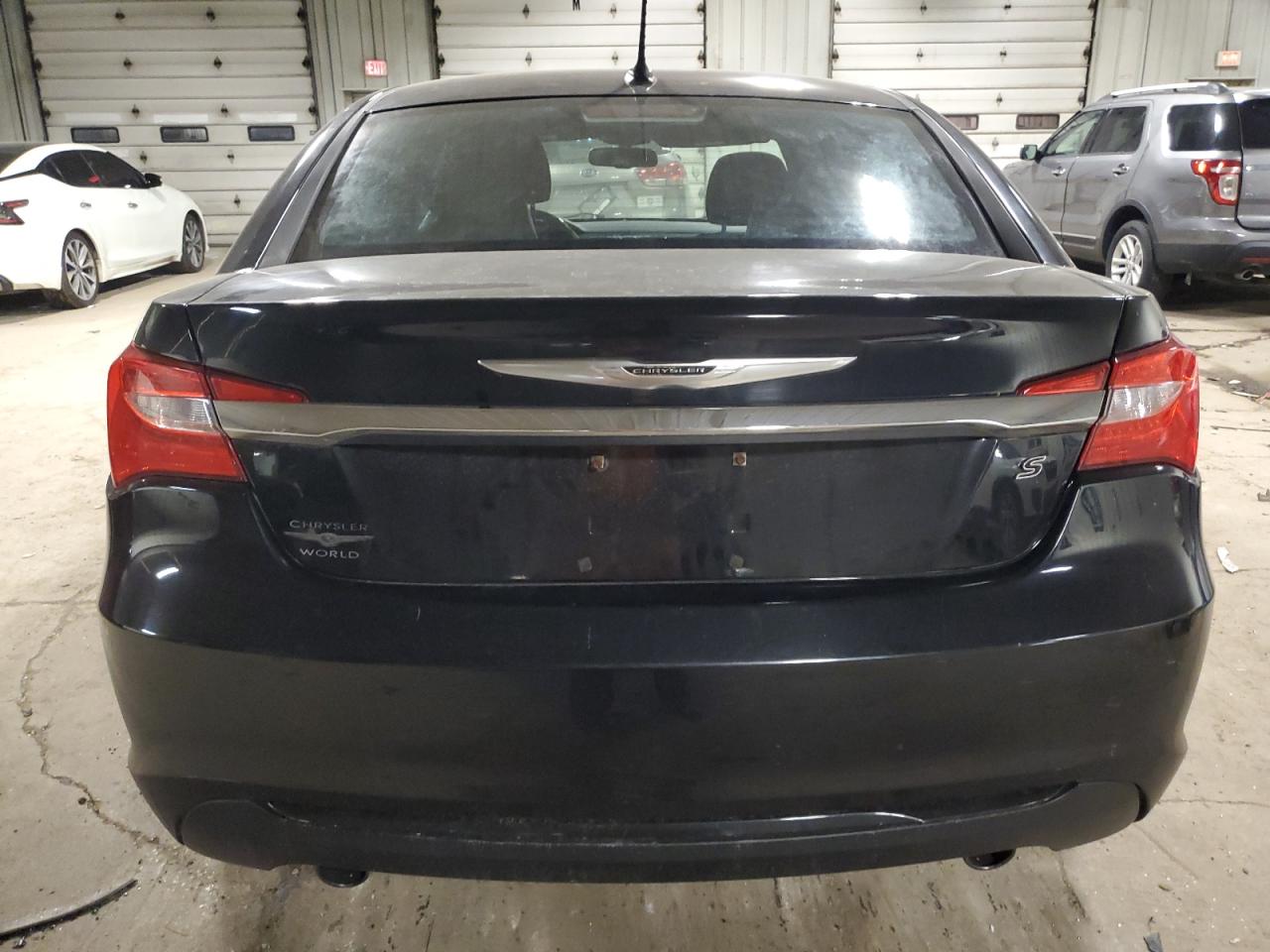 Photo 6 VIN: 1C3BC8FG3BN597626 - CHRYSLER 200 