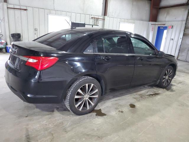 Photo 2 VIN: 1C3BC8FG3BN615106 - CHRYSLER 200 S 