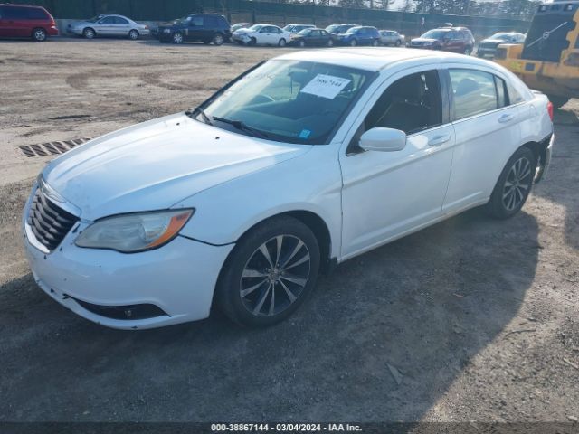 Photo 1 VIN: 1C3BC8FG5BN567799 - CHRYSLER 200 