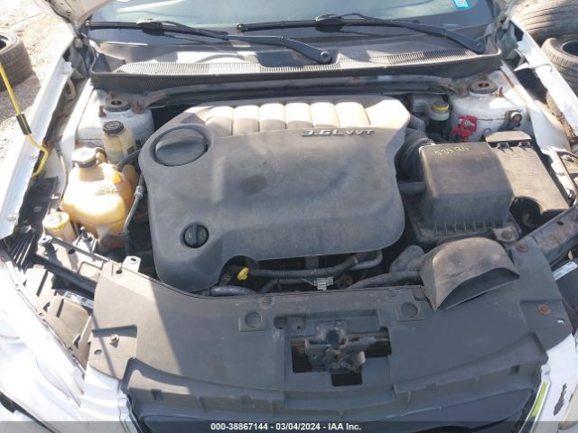 Photo 9 VIN: 1C3BC8FG5BN567799 - CHRYSLER 200 