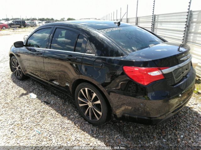 Photo 2 VIN: 1C3BC8FG5BN611896 - CHRYSLER 200 