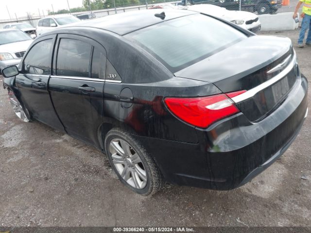 Photo 2 VIN: 1C3BC8FG6BN567746 - CHRYSLER 200 