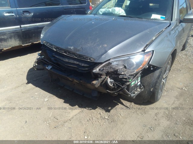 Photo 5 VIN: 1C3BC8FG6BN598155 - CHRYSLER 200 