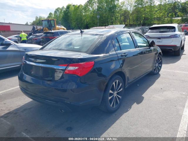 Photo 3 VIN: 1C3BC8FG9BN612551 - CHRYSLER 200 