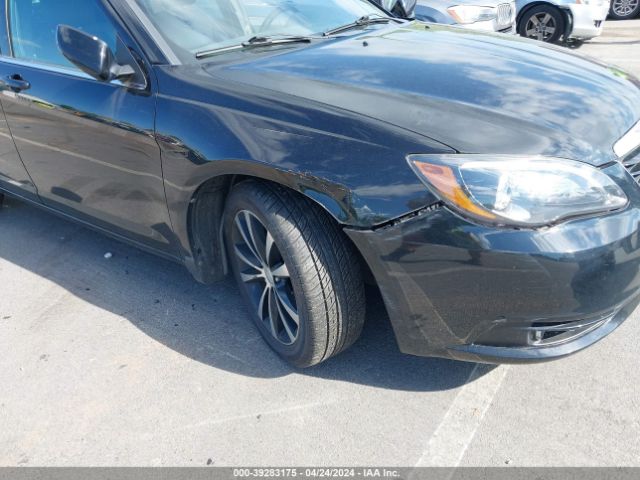 Photo 5 VIN: 1C3BC8FG9BN612551 - CHRYSLER 200 