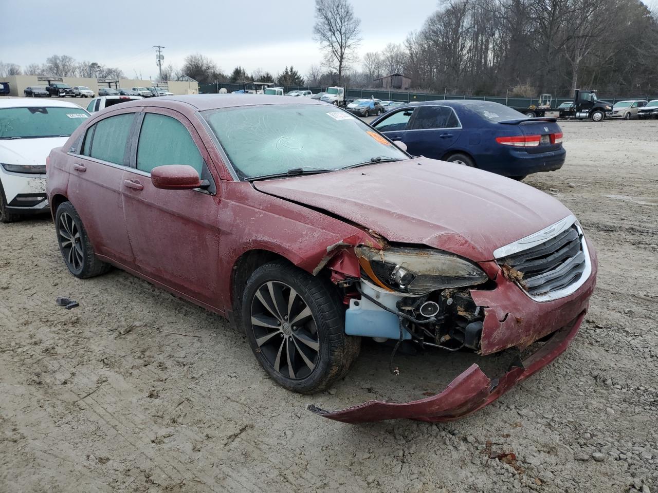 Photo 3 VIN: 1C3BC8FGXBN567412 - CHRYSLER 200 