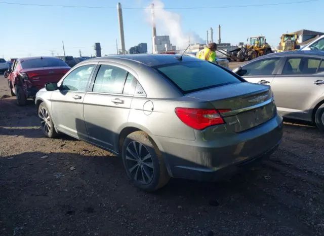 Photo 2 VIN: 1C3BC8FGXBN577650 - CHRYSLER 200 