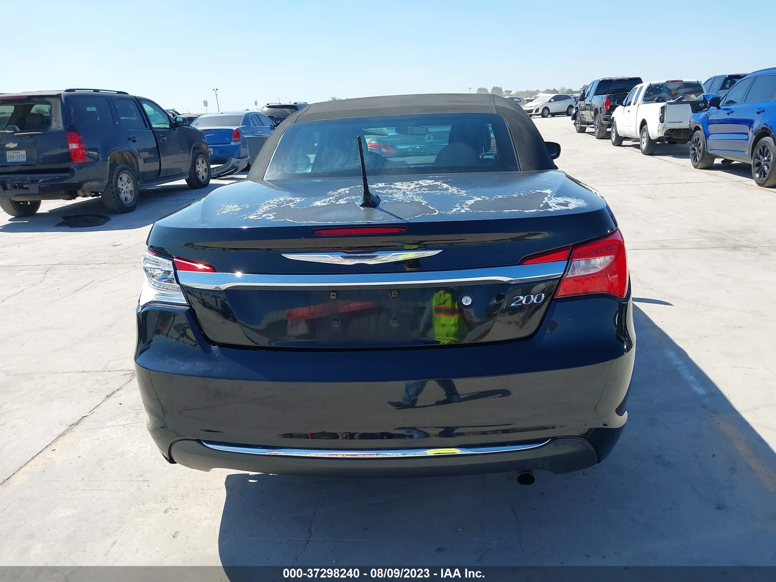 Photo 15 VIN: 1C3BCBEB7CN159857 - CHRYSLER 200 