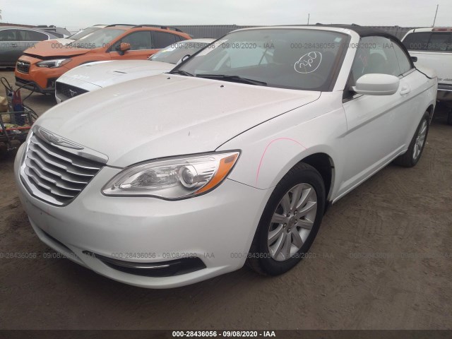 Photo 1 VIN: 1C3BCBEB9EN158115 - CHRYSLER 200 