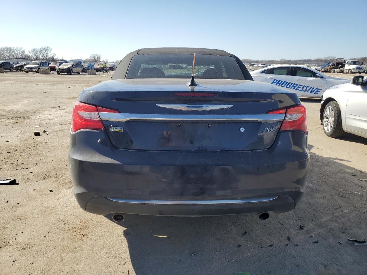 Photo 5 VIN: 1C3BCBEG9CN256313 - CHRYSLER 200 