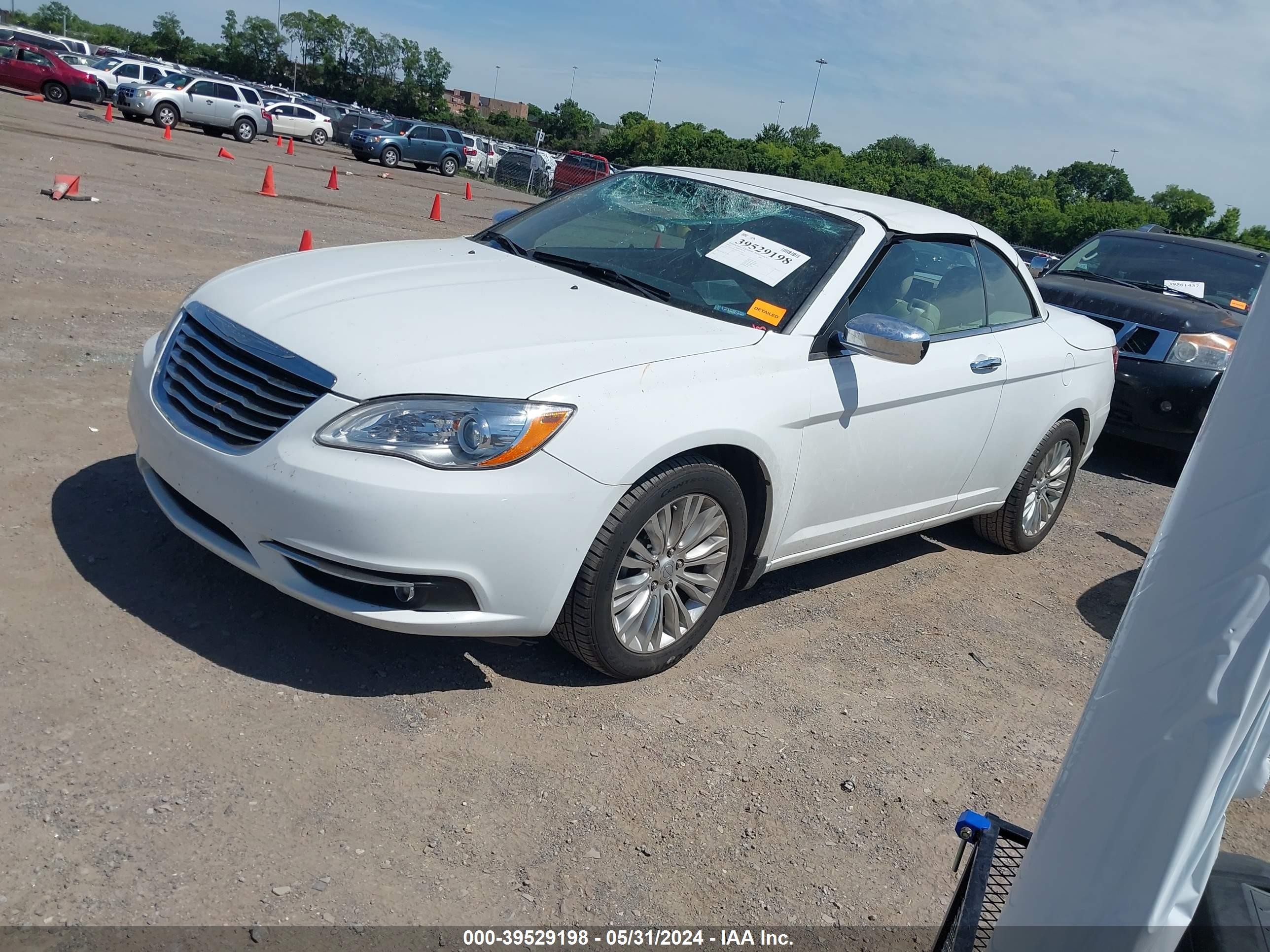 Photo 1 VIN: 1C3BCBFGXDN723805 - CHRYSLER 200 