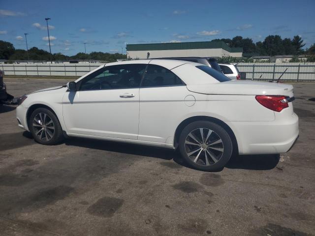 Photo 1 VIN: 1C3BCBGG8DN532723 - CHRYSLER 200 S 