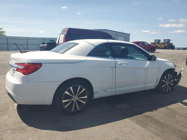 Photo 2 VIN: 1C3BCBGG8DN532723 - CHRYSLER 200 S 