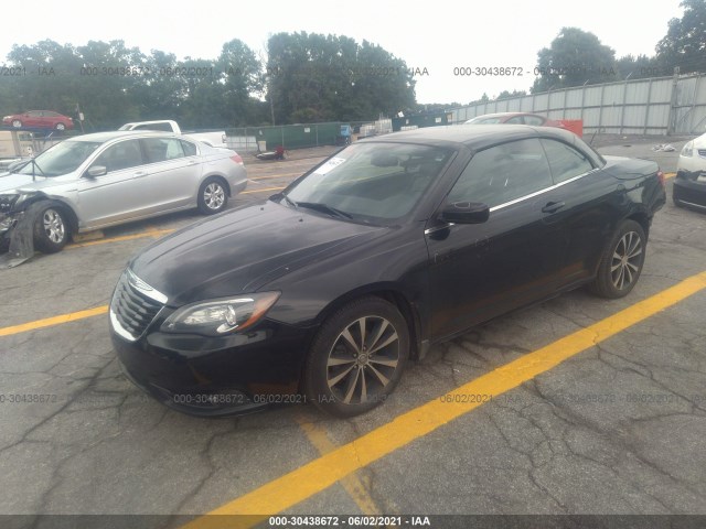 Photo 1 VIN: 1C3BCBGGXCN189556 - CHRYSLER 200 