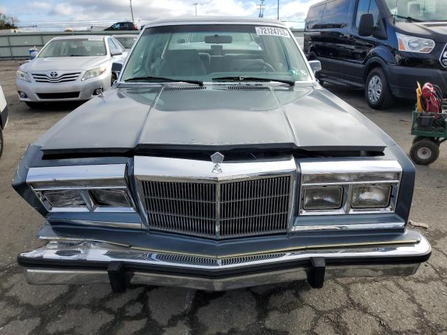 Photo 4 VIN: 1C3BF66P1HX808847 - CHRYSLER FIFTH AVEN 