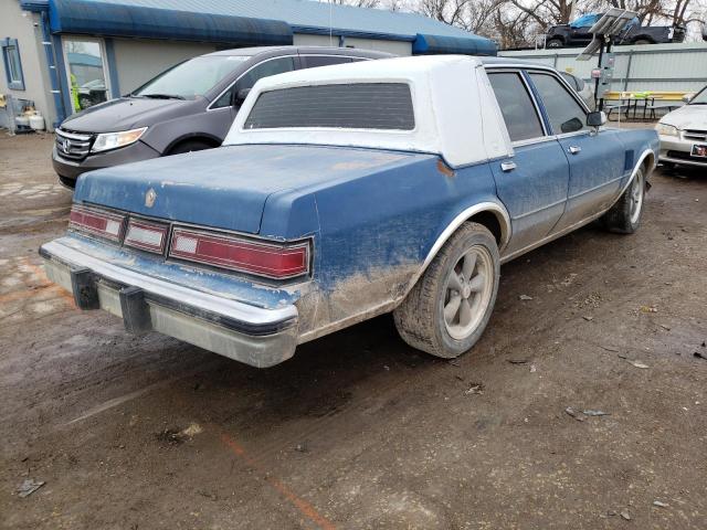 Photo 3 VIN: 1C3BF66P3JW114558 - CHRYSLER FIFTH AVEN 