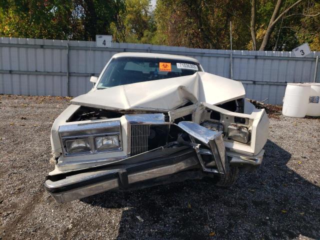 Photo 10 VIN: 1C3BF66P9HX749434 - CHRYSLER FIFTH AVEN 