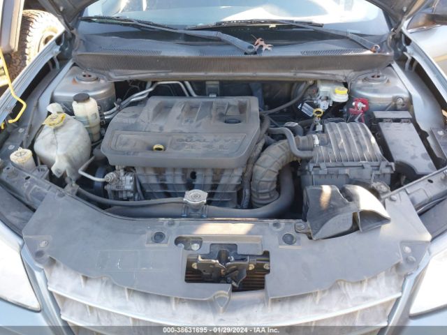 Photo 9 VIN: 1C3CC4FB2AN123490 - CHRYSLER SEBRING 