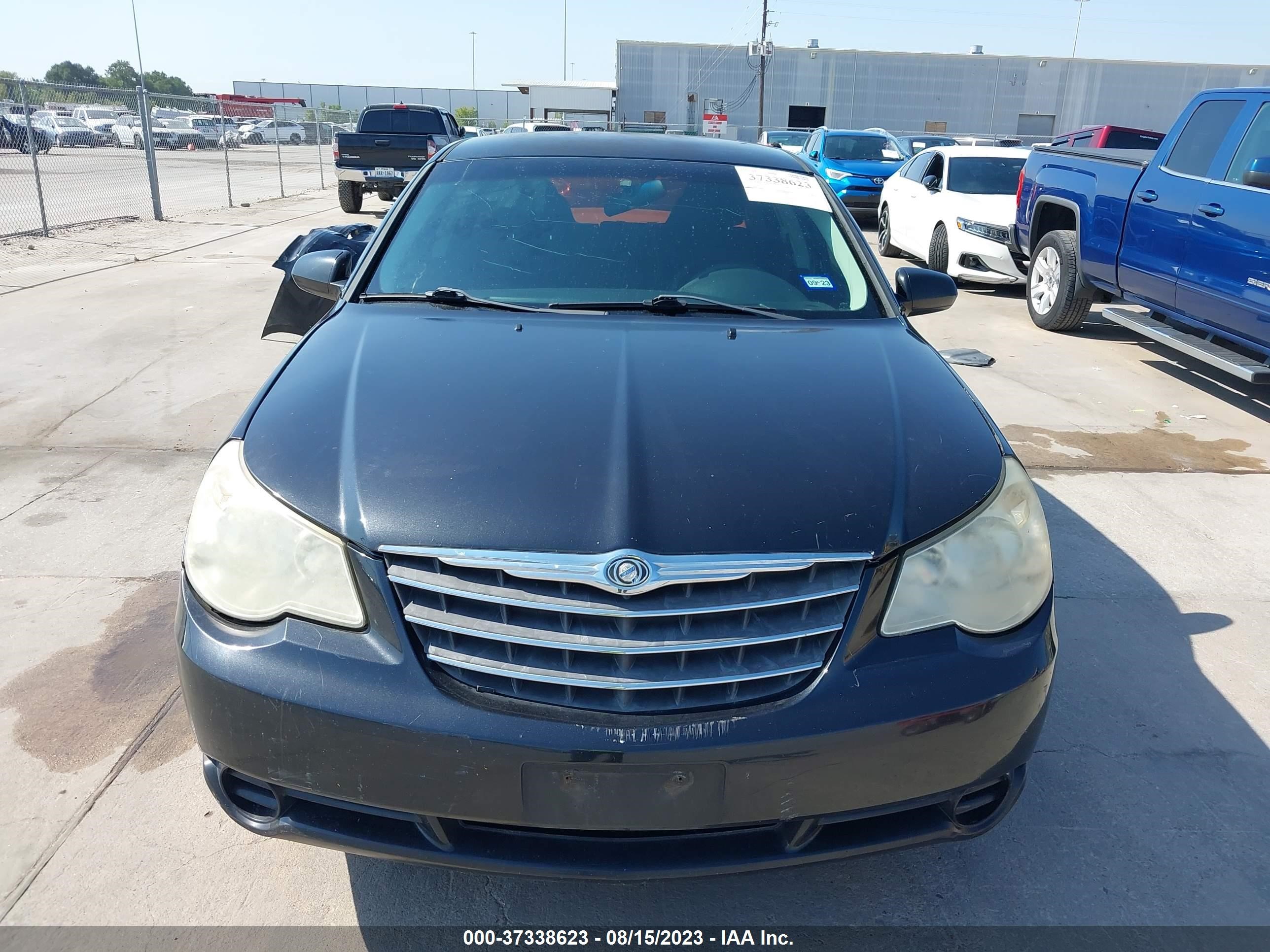 Photo 12 VIN: 1C3CC4FB8AN223982 - CHRYSLER SEBRING 