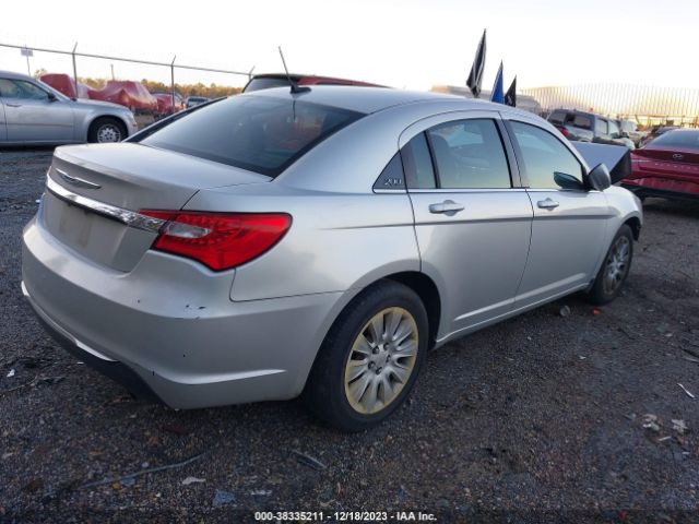 Photo 3 VIN: 1C3CCBAB0CN139119 - CHRYSLER 200 