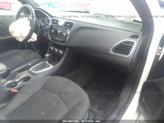 Photo 4 VIN: 1C3CCBAB0CN210030 - CHRYSLER 200 