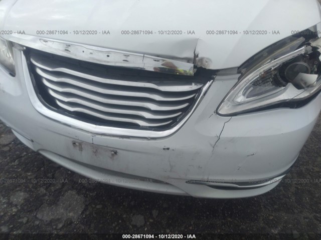 Photo 5 VIN: 1C3CCBAB0CN210030 - CHRYSLER 200 