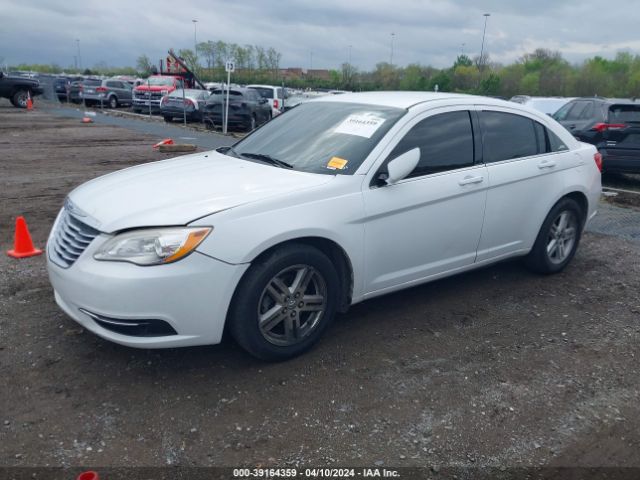 Photo 1 VIN: 1C3CCBAB0EN209656 - CHRYSLER 200 