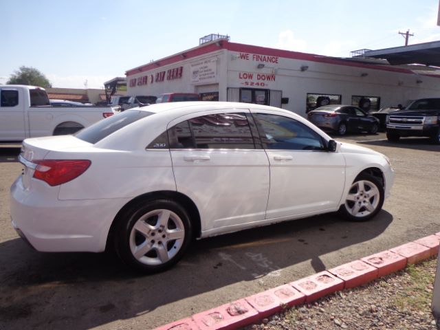 Photo 4 VIN: 1C3CCBAB1CN289689 - CHRYSLER 200 