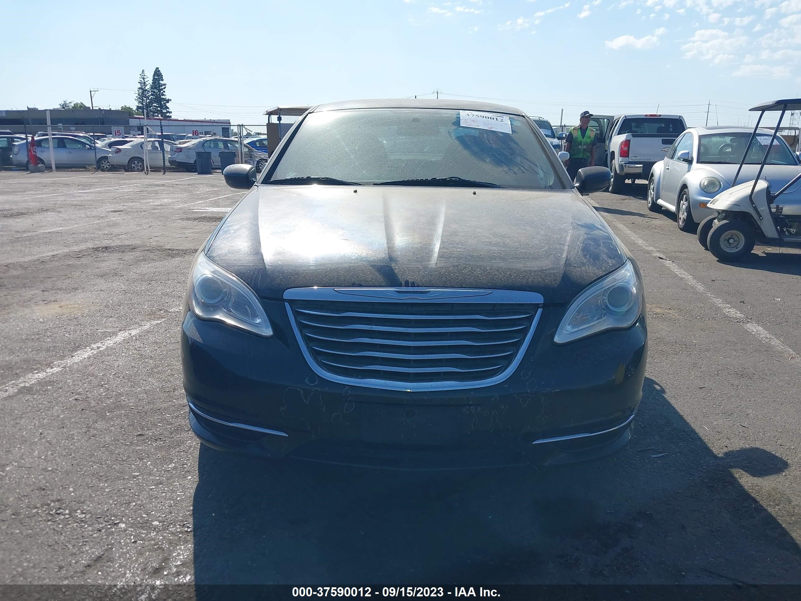 Photo 5 VIN: 1C3CCBAB1EN125037 - CHRYSLER 200 