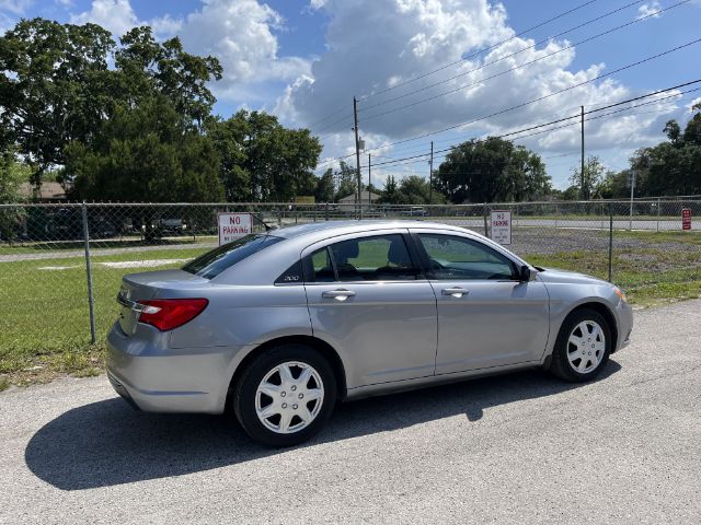 Photo 2 VIN: 1C3CCBAB1EN210993 - CHRYSLER 200 