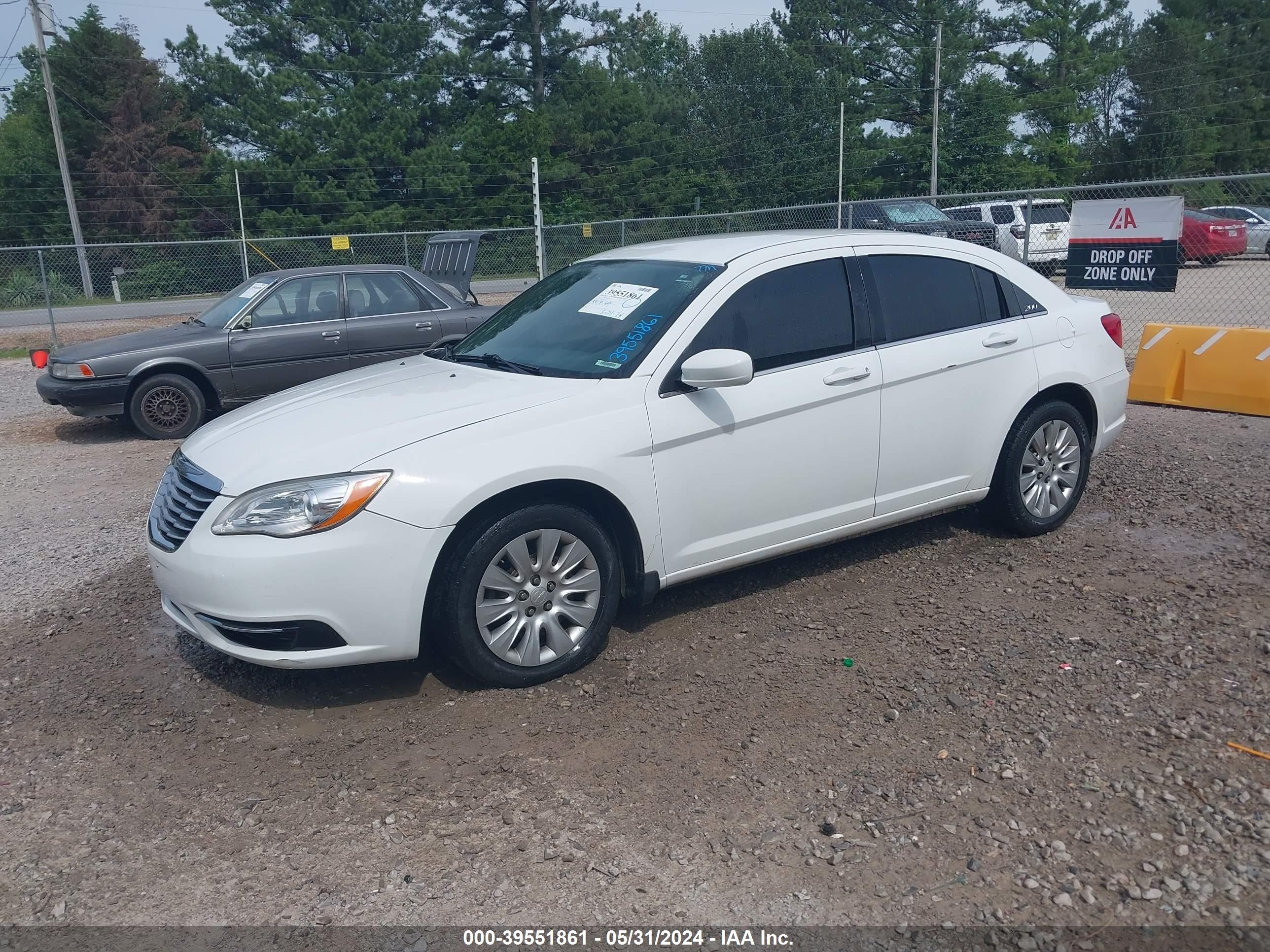 Photo 1 VIN: 1C3CCBAB1EN211724 - CHRYSLER 200 