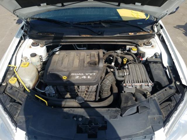 Photo 6 VIN: 1C3CCBAB2CN295713 - CHRYSLER 200 LX 