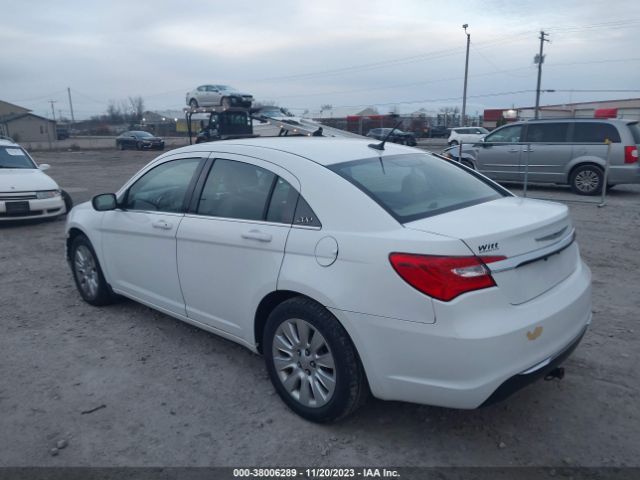 Photo 2 VIN: 1C3CCBAB2DN686104 - CHRYSLER 200 