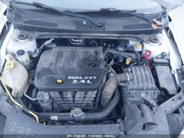 Photo 9 VIN: 1C3CCBAB2DN686104 - CHRYSLER 200 