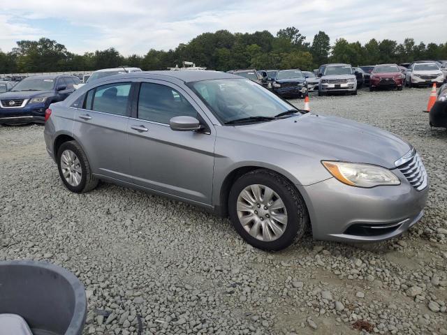 Photo 3 VIN: 1C3CCBAB2DN733647 - CHRYSLER 200 LX 