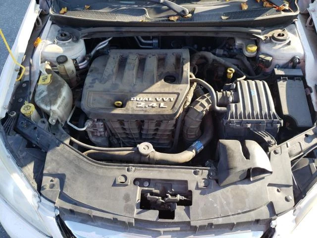 Photo 10 VIN: 1C3CCBAB2EN170570 - CHRYSLER 200 LX 