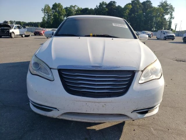 Photo 4 VIN: 1C3CCBAB2EN170570 - CHRYSLER 200 LX 