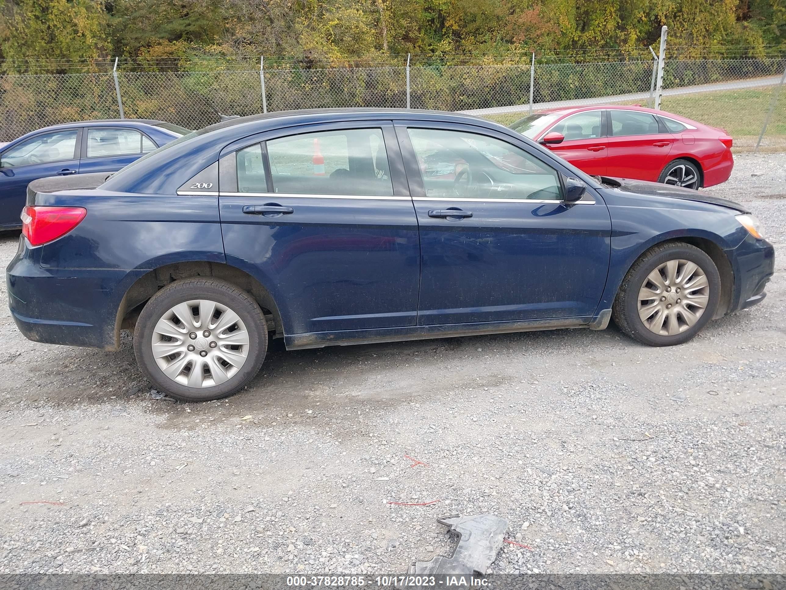 Photo 12 VIN: 1C3CCBAB2EN208671 - CHRYSLER 200 