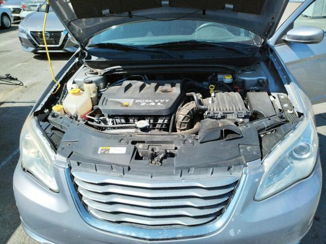 Photo 10 VIN: 1C3CCBAB2EN213630 - CHRYSLER 200 LX 