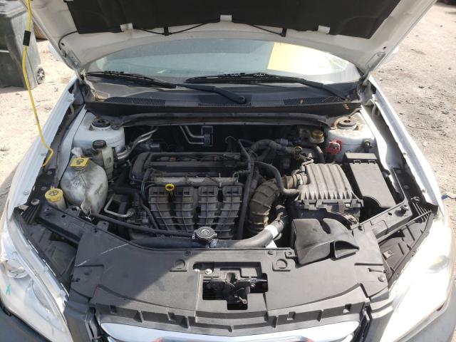 Photo 6 VIN: 1C3CCBAB2EN230542 - CHRYSLER 200 LX 