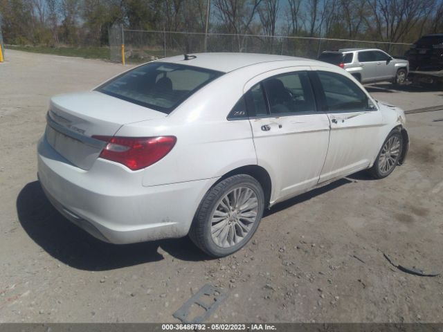 Photo 3 VIN: 1C3CCBAB3CN103831 - CHRYSLER 200 