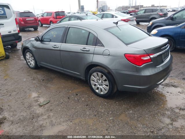 Photo 2 VIN: 1C3CCBAB3CN172499 - CHRYSLER 200 