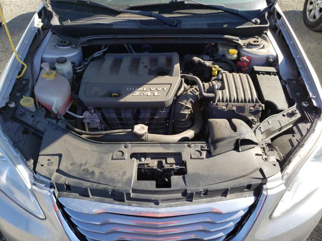 Photo 6 VIN: 1C3CCBAB3CN246505 - CHRYSLER 200 LX 