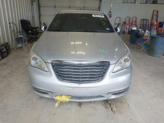 Photo 8 VIN: 1C3CCBAB3CN295378 - CHRYSLER 200 