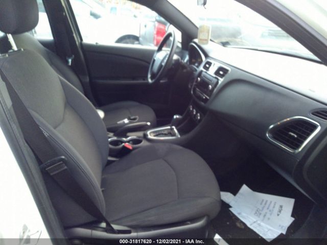 Photo 4 VIN: 1C3CCBAB3CN295526 - CHRYSLER 200 