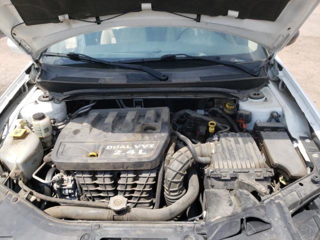 Photo 6 VIN: 1C3CCBAB3DN670638 - CHRYSLER 200 LX 